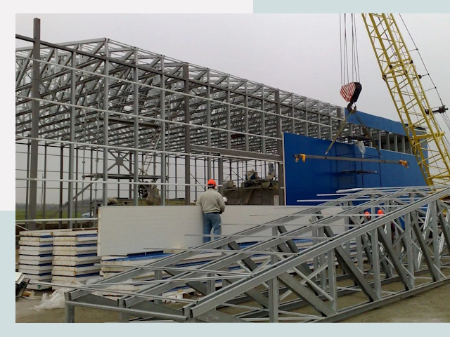 Строительство заводов в Топках