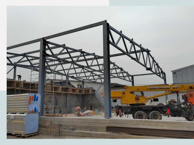 Строительство цехов в Топках